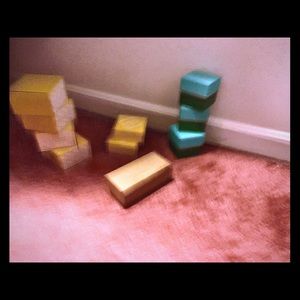 Lot of Kate Spade and Kendra Scott jewelry boxes.